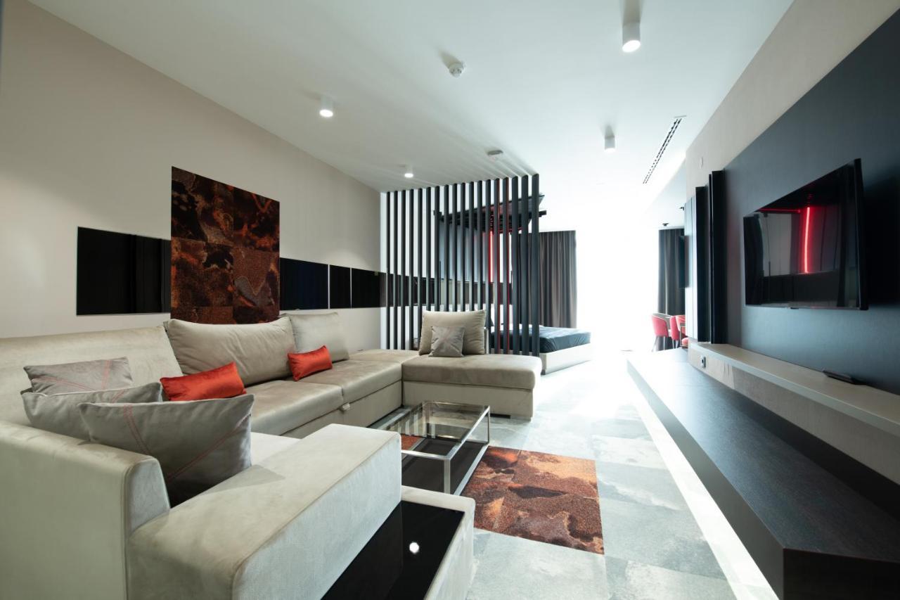 Hotel Zeneva Lux Kragujevac Extérieur photo