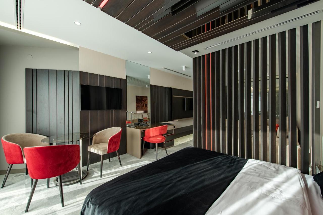 Hotel Zeneva Lux Kragujevac Extérieur photo