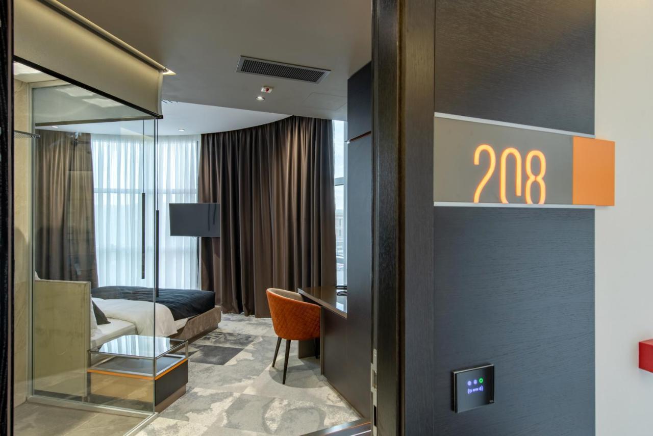 Hotel Zeneva Lux Kragujevac Extérieur photo