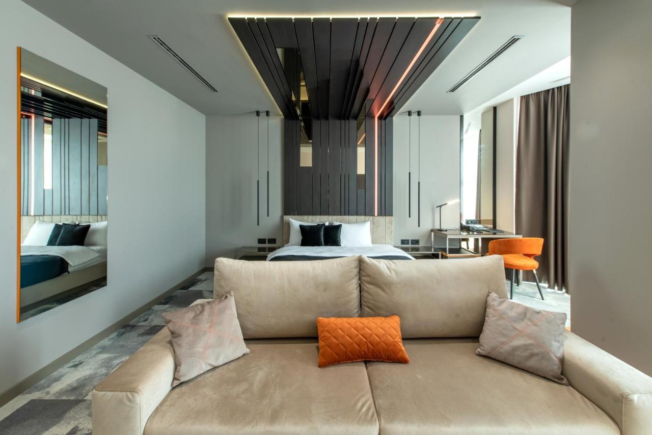 Hotel Zeneva Lux Kragujevac Extérieur photo