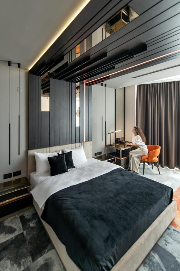 Hotel Zeneva Lux Kragujevac Extérieur photo