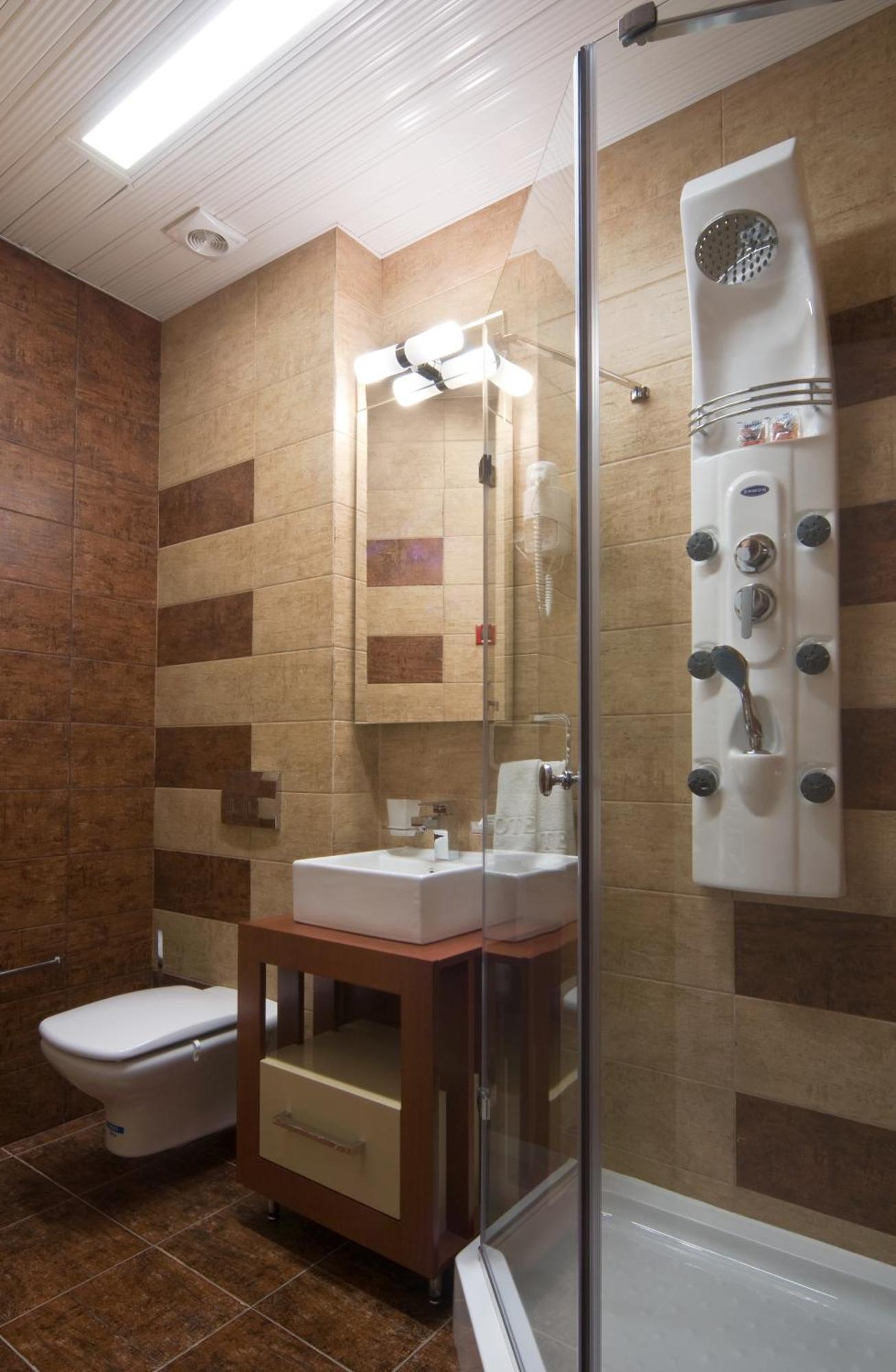 Hotel Zeneva Lux Kragujevac Extérieur photo
