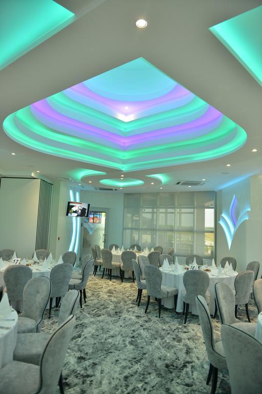 Hotel Zeneva Lux Kragujevac Extérieur photo