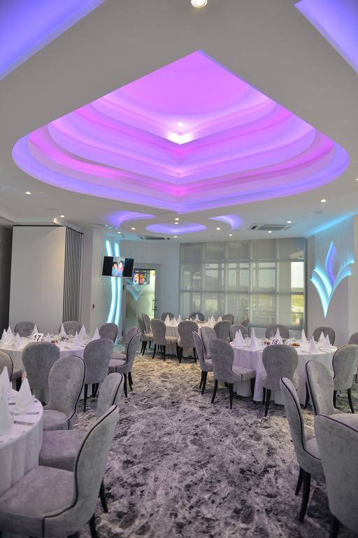 Hotel Zeneva Lux Kragujevac Extérieur photo