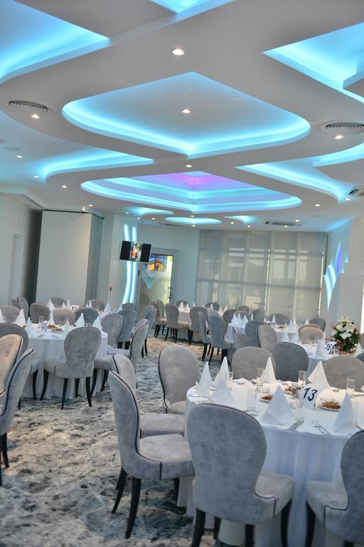 Hotel Zeneva Lux Kragujevac Extérieur photo