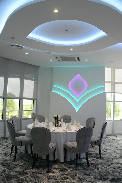Hotel Zeneva Lux Kragujevac Extérieur photo